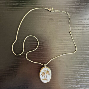 Vintage Palm Tree Cameo Necklace Gold Tone Oval Pendant Tropical Island 21”